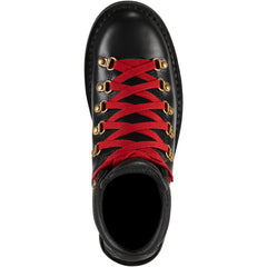 Mountain Pass Black