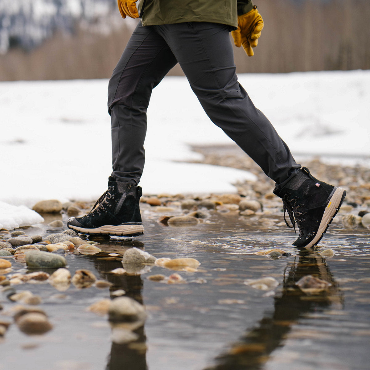 Arctic 600 Side-Zip Black/Brown Insulated 200G